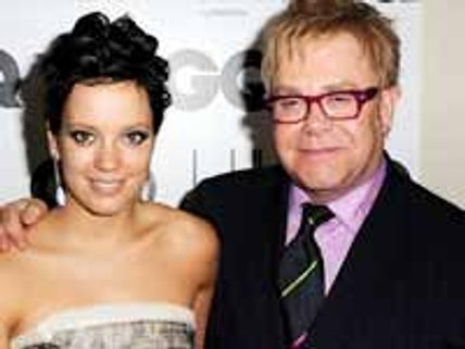 కాక్ టెయిల్ పార్టితో తన స్నేహాన్ని మెరుగుపరచుకున్న హీరో..!