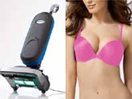 నగ్నంగా  అపార్ట్ మెంట్స్ క్లీనింగ్ చేసిన యూనివర్సిటీ స్టూడెంట్స్..