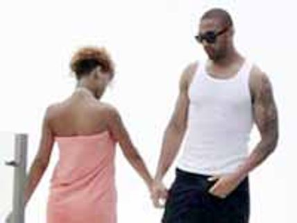 పదకోండు నెలలుగా డేటింగ్ చేసింది ఇక చాలు పెళ్శి చేసుకోండి..