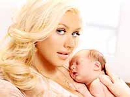 ఒంటరిగా బిడ్డకు తల్లిగా ఉండడం అంటే కష్టం తోకూడుకున్నపని..