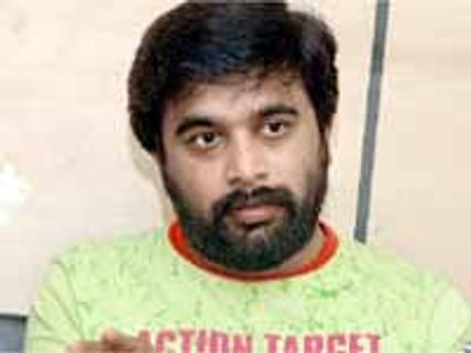 పాపం ఆ డైరక్టర్ ని పబ్ లో కి రానివ్వలేదు