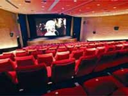 బ్రిటీషు అకాడమీ ఫిల్మ్ అవార్డుల నామినేషన్స్ లో దూసుకుపోతున్న హీరో