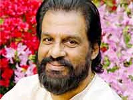 కాన్సర్ మందుల రేట్లపై కోర్టుకెక్కిన గాయకుడు జేసుదాస్