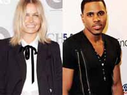 సింగర్ తో ప్రేమలో పడినటువంటి సూపర్ ఫ్యాషన్ మోడల్ 