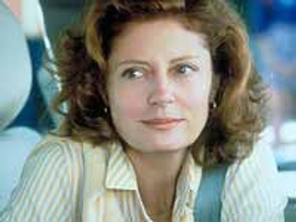 భర్త నుండి విడిపోవడానికి కారణం ఆయనతో ఉన్న అక్రమ సంబంధమే