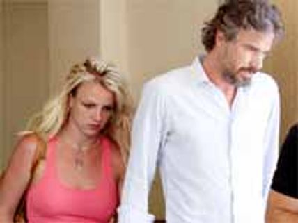 ప్రియురాలి కెరియర్ నెంబర్ స్దానానికి రావాలనే ఉద్దేశ్యంతోనే ఏజెంట్‌గా