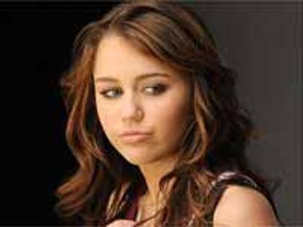 అభిమానులచే రెండవ సారి వరస్ట్ సెలబ్రిటీగా వోట్ చేయబడ్డ హీరోయిన్