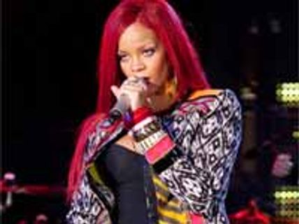 పాప్‌స్టార్ లెస్బియన్ లవ్‌ ఎఫైర్ ఇప్పుడు పుస్తకం‌ రూపంలో