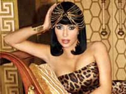 ఈజిప్ట్ యువరాణి క్లియోపాత్రా మాదిరి ఫోజులిచ్చిన రియాలిటీ టివి స్టార్