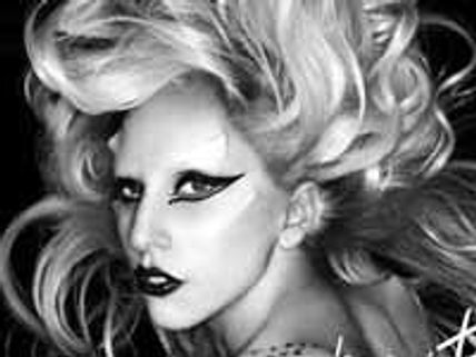 స్టేజిపై డాన్స్ చేయడం అంటే అభిమానులతో సెక్స్ చేయడం: సింగర్