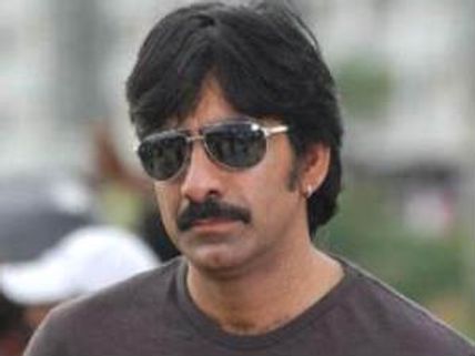 విశాల్ తో కాదు నేను రవితేజను డైరక్ట్ చేయబోతున్నా