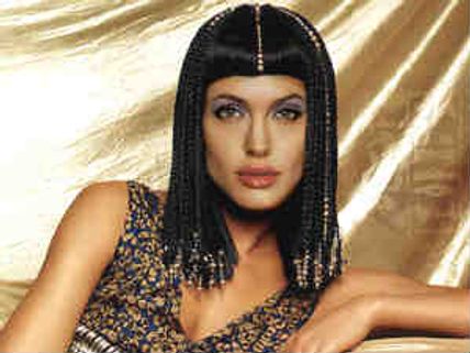 ఈజిప్ట్ రాణి క్లియోపాత్రాగా హాలీవుడ్ స్టార్ హీరోయిన్