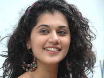 తాప్సీకి  ‘మొగుడు’, ‘వందాన్ వెండ్రాన్’ పై ఆశలు ఎక్కువే..