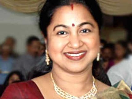 ఫలించిన రాధిక ఎదురు చూపులు..