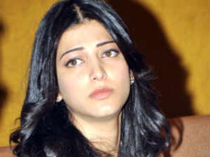 రజనీని అవమానించిన శృతి హాసన్!