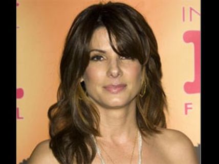 నేను ప్రెగ్నెంట్‌ని కాదంటూ నెత్తి నొరు బాధుకుంటున్న హీరోయిన్