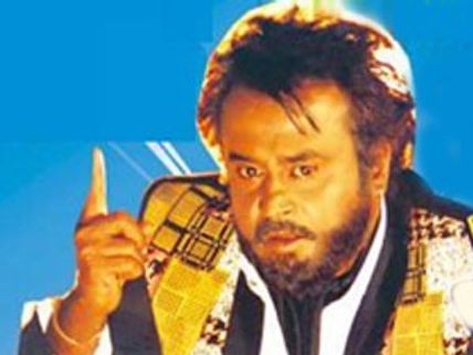 హౌస్ ఫుల్స్ తో రజనీకాంత్ 'భాషా'