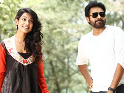 'పంజా' రిజల్ట్ చూసి పరారైన హీరో