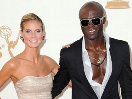 భర్త నుండి విడాకులు.. తండ్రి విచారం