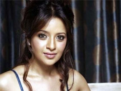 రీమాసేన్ వివాహ తేదీ ఖరారు