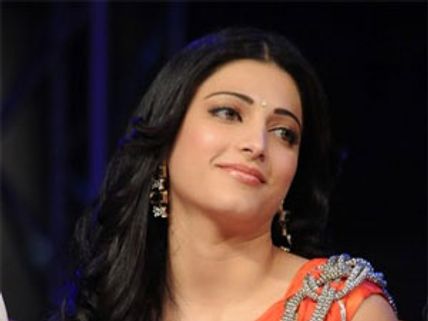 అఫైర్ వార్తపై శృతిహాసన్‌కు పత్రిక క్షమాపణలు