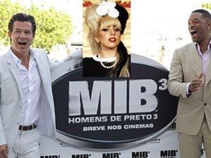 మొదట సారి సినిమాలో కనిపిస్తున్నా...?