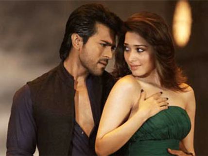  'రచ్చ'తమిళ  వెర్షన్ టైటిల్ ఏమిటంటే...