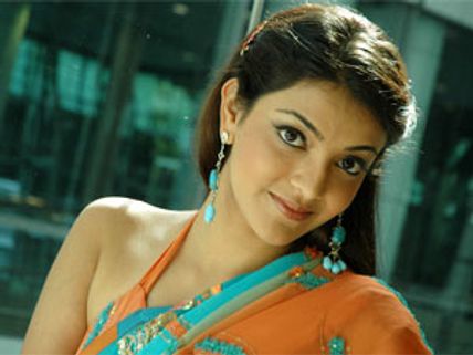 రష్యా భాష నేర్చుకుంటున్న ముద్దుగుమ్మ