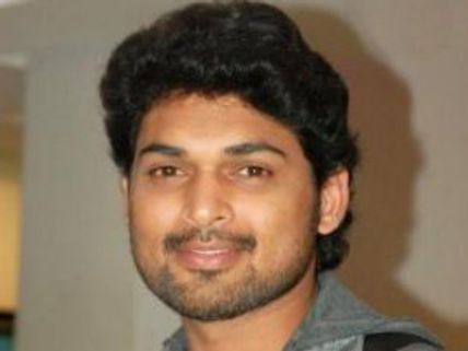 'రచ్చ' చిత్రం విలన్ కి యాక్సిడెంట్