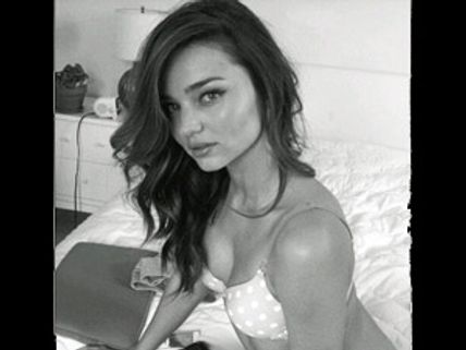 ఈ చూపు చాలు.. జీవితాంతం బ్రతికేయడానికి..!