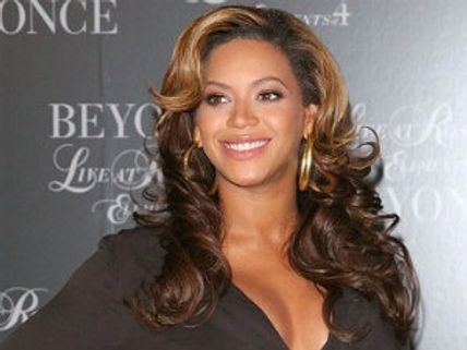  'ప్రపంచంలోనే అత్యంత అందగత్తె' గా బియోన్స్ నోవెల్స్