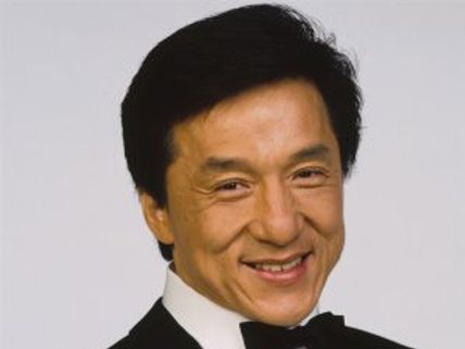 జాకీఛాన్ అభిమానులుకు దుర్వార్త