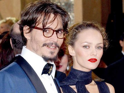 ఆమె వల్లనే, 14 యేళ్ల కలిసి జీవించిన జంట విడిపోతుందా..?