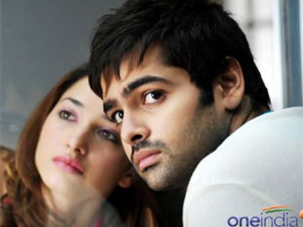 ప్లాపైనా తమిళ వెర్షన్ కి హీరో రామ్ డబ్బింగ్ ...