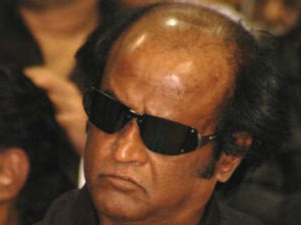 సూపర్ స్టార్ విషయంలో కె.వి ఆనంద్,రాజమౌళి పోటీ?