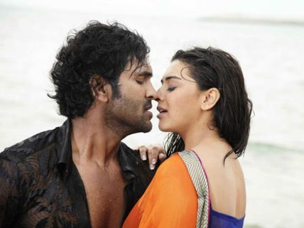 ఫార్ములా ఫన్ (దేనికైనా రెడీ రివ్యూ)