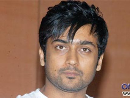 'స్కానింగు' లతో టెన్షన్ పడుతున్న హీరో సూర్య!