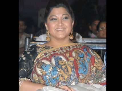 హిందువులను అవమానించారంటూ ఖష్బూ మరో వివాదం