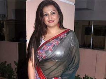 'మగాళ్లు సెక్స్ కోసమే' అన్న హీరోయిన్ కేసుపై హైకోర్టు స్టే