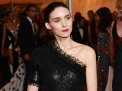  నగ్నత్వంలో తప్పులేదంటూ హాట్ బ్యూటీ స్టేట్‌మెంట్