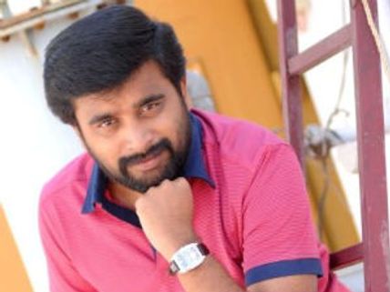 ఒక్కసారిగా 4 కోట్లకు  రెమ్యునేషన్ పెంచేసిన హీరో