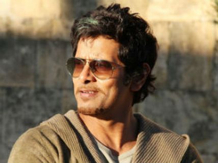  శంకర్ 'ఐ' లో విక్రమ్ పాత్ర ఏమిటంటే...