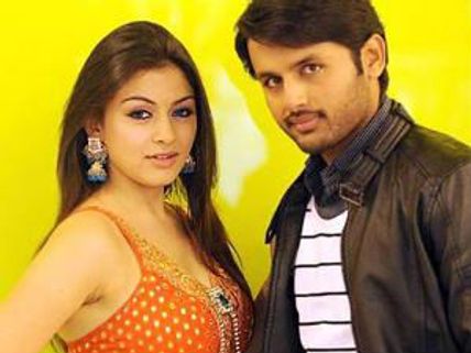 హన్సిక క్రేజ్ తోనే నితిన్‌ చిత్రం బిజినెస్