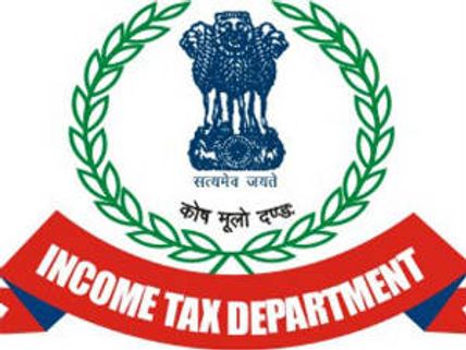  యాక్టర్లు, నిర్మాతల ఇళ్లపై ఇన్‌కం టాక్స్ దాడులు