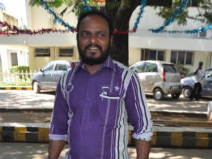 అయిదు పెళ్లిళ్లు చేసుకున్న దర్శకుడు...అరెస్టు 