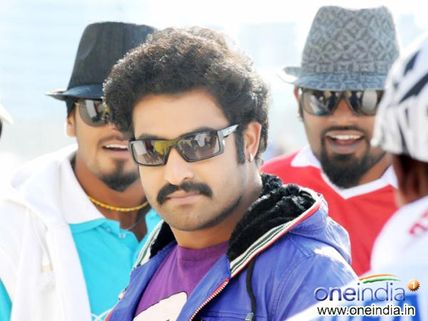 డైరక్టర్ హెల్త్ ప్లాబ్లంతోనే ఎన్టీఆర్ ఆ నిర్ణయం?