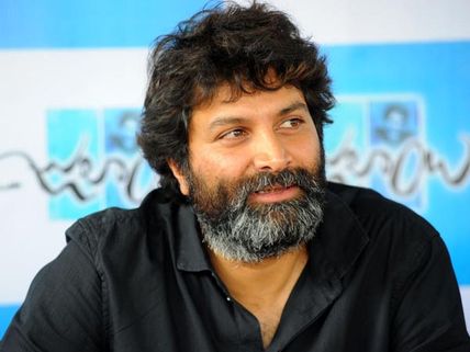 త్రివిక్రమ్‌పై మెగా ఫ్యామిలీ గుర్రు!