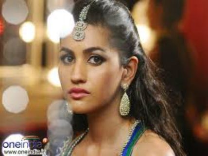  రాజశేఖర్ ని భరించలేక పరారైందా