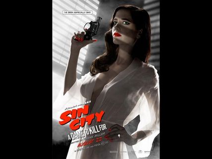  హీరోయిన్ నగ్నంగా...ఆ మూవీ పోస్టర్ బ్యాన్ చేసారు