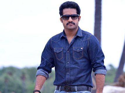 హ్యాండిచ్చాడా? జూ ఎన్టీఆర్ కూడా అ బాపతేనా?